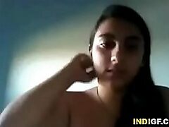 Sexy Indian girl enjoys toothbrush sex in front of her boyfriend